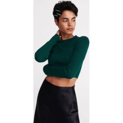Krótki sweter - Khaki. Brązowe swetry damskie Reserved, s, bez wzorów, z krótkim rękawem, krótkie, bez kaptura. W wyprzedaży za 29,99 zł.