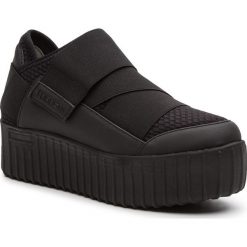 Sneakersy TOGOSHI - FESSURA TG-08-02-000047 601. Czarne półbuty damskie Togoshi, ze skóry ekologicznej. W wyprzedaży za 449,00 zł.