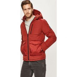 Jack & Jones - Kurtka. Pomarańczowe płaszcze męskie Jack & Jones, xl, bez wzorów, z poliesteru, krótkie, z kapturem. W wyprzedaży za 199,90 zł.