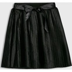 Blukids - Spódnica dziecięca 140-170 cm. Czarne spódniczki dziewczęce Blukids, bez wzorów, z tkaniny, mini, rozkloszowane. W wyprzedaży za 49,90 zł.