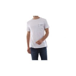 T-shirty z krótkim rękawem Guess M91I08 K6XN0 BALDWIN TEE. Białe t-shirty męskie Guess, xl, z aplikacjami, bez kołnierzyka, krótkie. Za 118,13 zł.