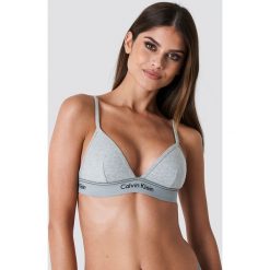 Calvin Klein Biustonosz Unlined Triangle - Grey. Szare biustonosze z fiszbinami marki Calvin Klein, w paski. Za 141,95 zł.