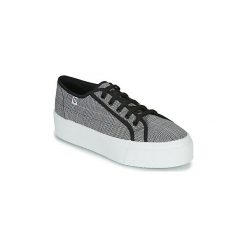 Buty Yurban SUPERTELA. Czarne trampki i tenisówki damskie Yurban, bez wzorów, bez zapięcia. Za 209,00 zł.