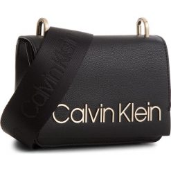 Listonoszki damskie: Torebka CALVIN KLEIN BLACK LABEL – Ck Candy Small Cross K60K604304Ck C 001