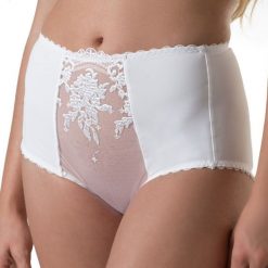Figi klasyczne Angel wysokie. Różowe figi damskie marki Valea, z haftami, z materiału. Za 45,99 zł.