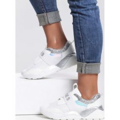 Białe Sneakersy Unabashed. Białe sneakersy damskie marki vices, z materiału. Za 99,99 zł.