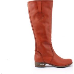 Kozaki - skóra naturalna - model 160 - kolor brązowy. Pomarańczowe kozaki damskie Zapato, na co dzień, na zimę, z jeansu, eleganckie, przed kolano, na niskim obcasie, na płaskiej podeszwie, bez zapięcia. W wyprzedaży za 349,30 zł.