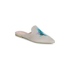 Baleriny Pretty Ballerinas ANGELIS. Brązowe baleriny damskie marki Pretty Ballerinas, bez wzorów, bez obcasa. Za 749,00 zł.