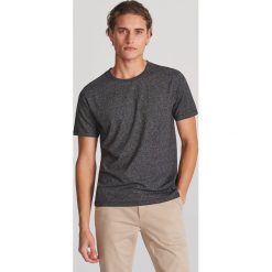 T-shirt basic - Szary. Szare t-shirty męskie Reserved, xl, bez wzorów, bez kołnierzyka. Za 29,99 zł.
