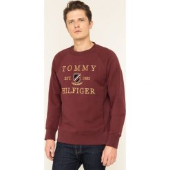 Bluza TOMMY HILFIGER Icon MW0MW12113. Czerwone bluzy męskie TOMMY HILFIGER, xxl, bez wzorów, bez kołnierzyka, bez rękawów, bez kaptura. W wyprzedaży za 389,00 zł.