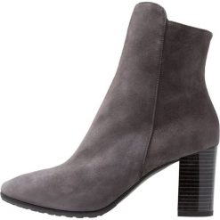 Erika Rocchi Botki dark grey. Szare botki damskie na zamek Erika Rocchi, z materiału, klasyczne. Za 839,00 zł.