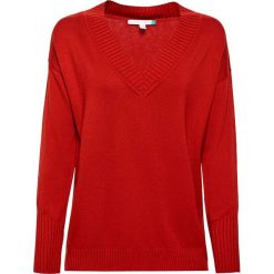 Sweter w kolorze czerwonym. Czerwone swetry damskie Esprit, l, bez wzorów, bez rękawów, bez kaptura. W wyprzedaży za 109,95 zł.