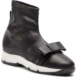 Sneakersy BALDOWSKI - W00549-0046-002 Skóra Czarna/Lycra Iris Czarna. Czarne półbuty damskie Baldowski, ze skóry. W wyprzedaży za 299,00 zł.