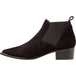 Copenhagen Ankle boot black. Czarne botki damskie marki Copenhagen, ze skóry, bez obcasa, bez zapięcia. Za 759,00 zł.