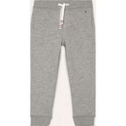 Tommy Hilfiger - Spodnie dziecięce 80-176 cm. Szare dresy chłopięce z bawełny. Za 219,90 zł.