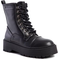 Trapery REFRESH - 69228 Negro. Czarne trapery damskie Refresh, z materiału. W wyprzedaży za 199,00 zł.