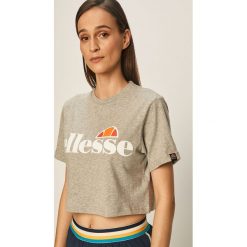 Ellesse - T-shirt. Szare bluzki damskie Ellesse, z nadrukiem, z bawełny, casualowe, z okrągłym kołnierzem, z krótkim rękawem. W wyprzedaży za 79,90 zł.