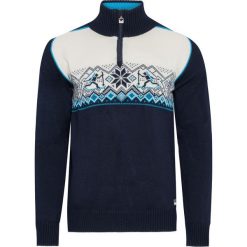 Sweter DALE OF NORWAY BIATHLON Print|Granatowy. Niebieskie golfy męskie marki Dale of Norway, z aplikacjami, sportowe, z golfem. Za 770,00 zł.