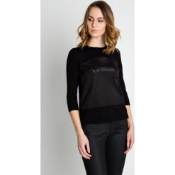 Czarna bluza z rękawem 3/4 BIALCON. Czarne bluzki damskie BIALCON, bez wzorów, wizytowe, z okrągłym kołnierzem, bez rękawów. W wyprzedaży za 69,00 zł.