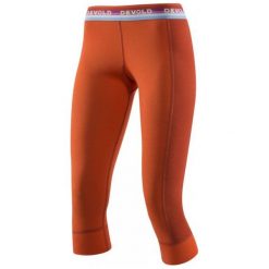 Devold Spodnie Damskie Hiking Woman 3/4 Long Johns Brick M. Różowe bryczesy damskie Devold, m, ze skóry, outdoorowe. W wyprzedaży za 209,00 zł.