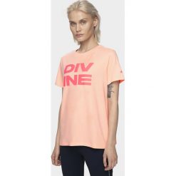 T-shirt damski TSD211 - łososiowy. Różowe t-shirty damskie 4f, bez wzorów, bez kołnierzyka. Za 59,99 zł.