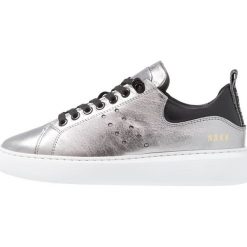 Nubikk ROX Sneakersy niskie silver metallic. Szare trampki i tenisówki damskie marki Nubikk, ze skóry. Za 719,00 zł.