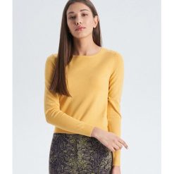 Gładki sweter - Żółty. Żółte swetry klasyczne damskie marki Cropp, s. Za 49,99 zł.