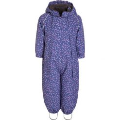 Mikkline BABY SUIT Kombinezon zimowy blue ice purple. Fioletowe kombinezony dziewczęce marki mikk-line, na zimę, z jeansu. W wyprzedaży za 367,20 zł.