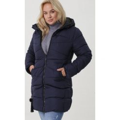 Granatowa Kurtka Glenorchy. Niebieskie kurtki damskie Born2be, na zimę, xl, bez wzorów, z polaru. Za 239,99 zł.
