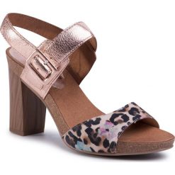 Sandały CAPRICE - 9-28320-24 Leo/Rosegold 984. Różowe klapki damskie Caprice, bez wzorów, ze skóry, bez obcasa, na obcasie. Za 249,00 zł.