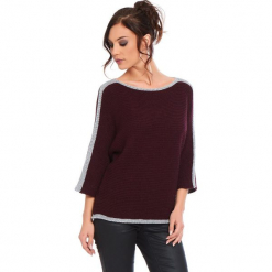 Sweter "Cecile" w kolorze bordowym. Czerwone swetry klasyczne damskie marki Cosy Winter, s, ze splotem, z okrągłym kołnierzem. W wyprzedaży za 159,95 zł.
