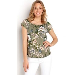 Happy Holly Bluzka Fredrika khaki we wzory female zielony/ze wzorem 48/50. Zielone bluzki damskie Happy Holly, bez wzorów, z tkaniny, bez kołnierzyka, bez rękawów. W wyprzedaży za 43,00 zł.