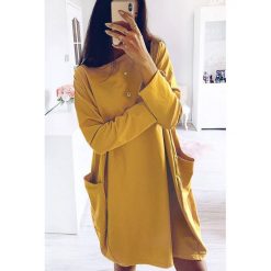 Sukienka RAMIZA MUSTARD. Żółte sukienki damskie IVET, na co dzień, bez wzorów, bez kołnierzyka, z długim rękawem, długie, mini. W wyprzedaży za 69,00 zł.
