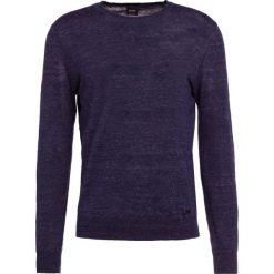 Swetry klasyczne męskie: BOSS CASUAL KWASIROL Sweter dark blue