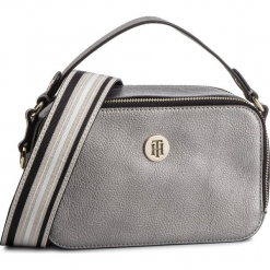 Torebka TOMMY HILFIGER - Cool Tommy Mini Trunk AW0AW06543 055. Szare torebki klasyczne damskie TOMMY HILFIGER, bez wzorów, ze skóry ekologicznej, klasyczne, na ramię, bez dodatków. W wyprzedaży za 349,00 zł.