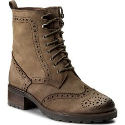 Botki CAPRICE - 9-25210-29 Taupe Nubuc 351. Brązowe botki damskie na obcasie marki Caprice, z nubiku. W wyprzedaży za 259,00 zł.