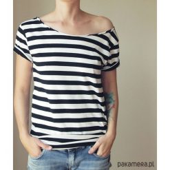 Tshirt w paski biało-czarne Oversize S-XL. Czarne bluzki damskie Pakamera, s, w paski, z bawełny, bez kołnierzyka. Za 75,00 zł.