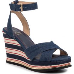 Sandały JENNY FAIRY - LS5188-04 Navy. Niebieskie klapki damskie Jenny Fairy, bez wzorów, ze skóry ekologicznej, bez obcasa, na obcasie. Za 119,99 zł.