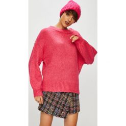 Medicine - Sweter Hand Made. Różowe swetry damskie MEDICINE, s, bez wzorów, z wełny, bez rękawów, bez kaptura. W wyprzedaży za 89,90 zł.