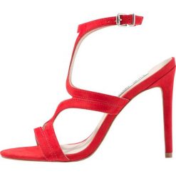 Steve Madden SIDNEY Sandały na obcasie red. Czerwone sandały damskie Steve Madden, z materiału, na obcasie. Za 549,00 zł.