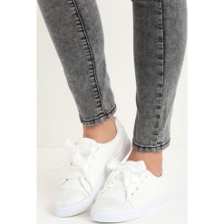 Białe Trampki Pumplike. Białe trampki i tenisówki damskie Born2be, z materiału. Za 59,99 zł.