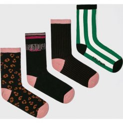 Pieces - Skarpetki (4-pack). Czarne skarpetki damskie marki Pieces, bez wzorów, z elastanu. W wyprzedaży za 34,90 zł.