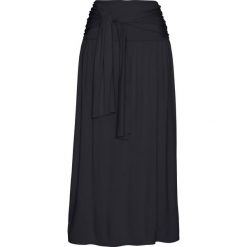 Spódnica 5 w 1 bonprix czarny. Czarne spódniczki damskie bonprix, z nadrukiem. Za 49,99 zł.