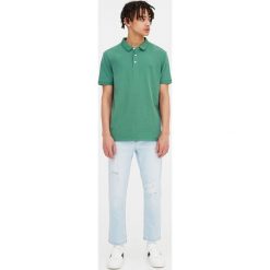 Niebieskie jeansy slim comfort fit. Niebieskie rurki męskie Pull&Bear, z denimu. Za 89,90 zł.