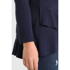 Bluzki asymetryczne: Evans FRILL HEM Bluzka z długim rękawem blue