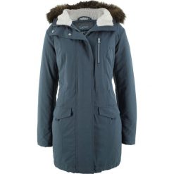 Parka z kapturem z podszewką ze sztucznego futerka bonprix nocny niebieski. Niebieskie parki damskie bonprix. Za 189,99 zł.