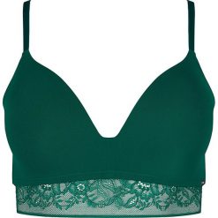 Biustonosz w kolorze ciemnozielonym. Zielone biustonosze Skiny Women & Men, w koronkowe wzory, z koronki. W wyprzedaży za 72,95 zł.