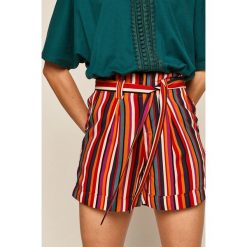 Medicine - Szorty Soft Resort. Szorty damskie MEDICINE, s, z haftami, z wiskozy, casualowe, z podwyższonym stanem. Za 79,90 zł.