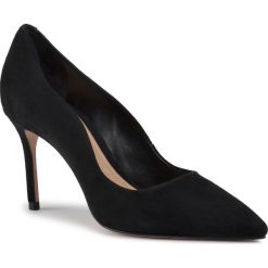 Szpilki SCHUTZ - S 03094 0004 0107U Black. Czarne półbuty damskie Schutz, bez wzorów, z zamszu, bez obcasa, na obcasie, bez zapięcia. W wyprzedaży za 369,00 zł.