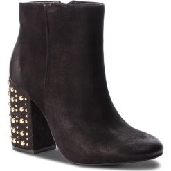 Botki CARINII - B4366 360-000-000-C00. Czarne buty zimowe damskie marki Carinii, z nubiku. W wyprzedaży za 249,00 zł.